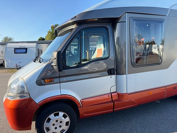 Bürstner Mega Van T675 4 sovplatser 13 of 20