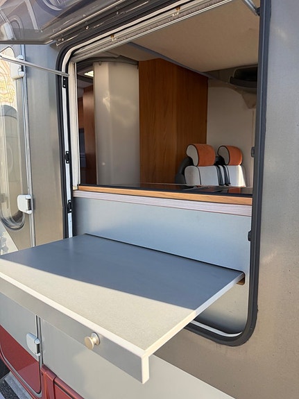 Bürstner Mega Van T675 4 sovplatser 4 of 20