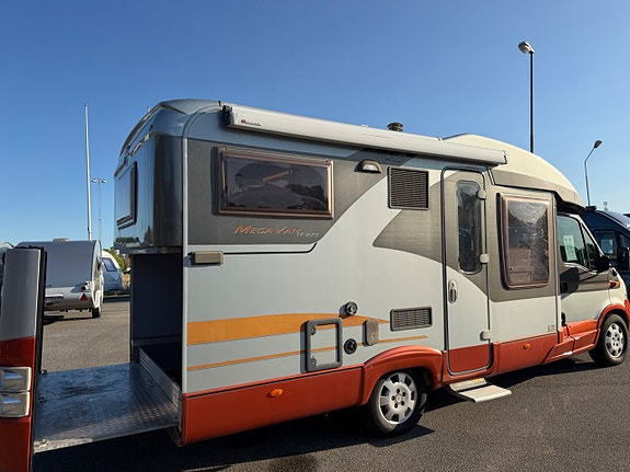 Bürstner Mega Van T675 4 sovplatser 2 of 20