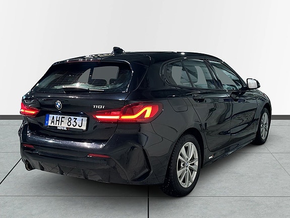 BMW 118i 6 of 19