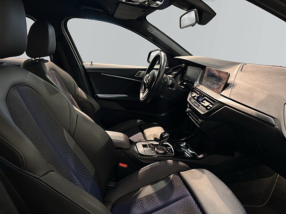 BMW 118i 11 of 19