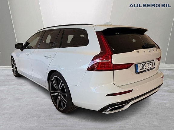 Volvo V60 3 of 17