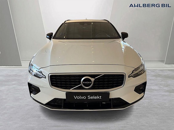 Volvo V60 4 of 17