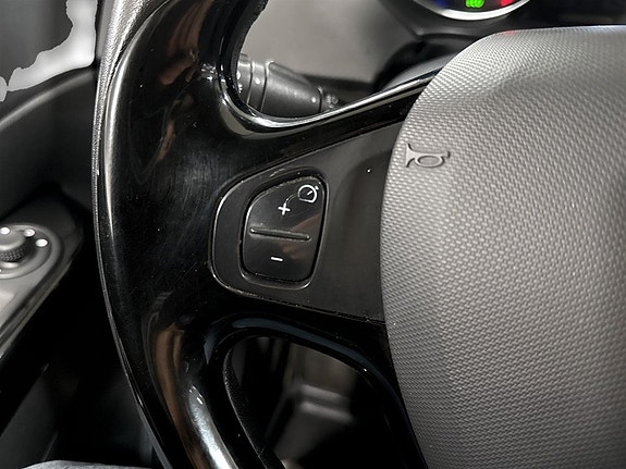 Renault Captur 7 of 19