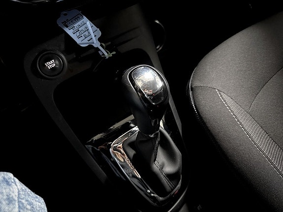 Renault Captur 13 of 19