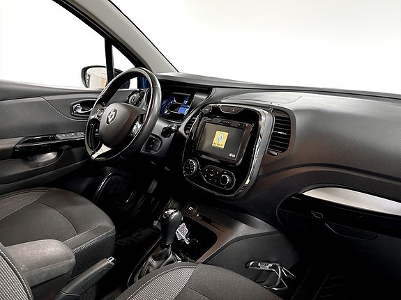 Renault Captur 14 of 19