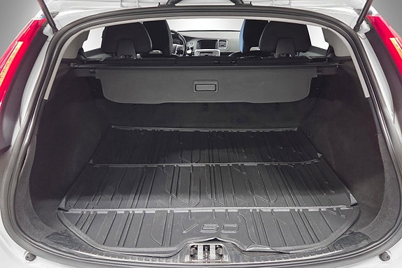 Volvo V60 13 of 19