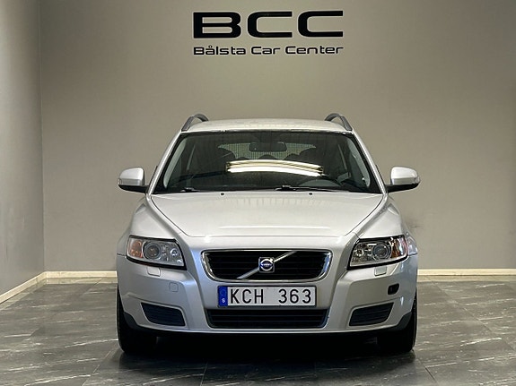 Volvo V50 3 of 18