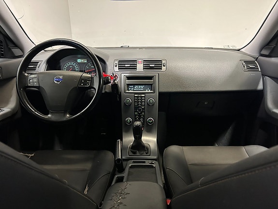 Volvo V50 9 of 18