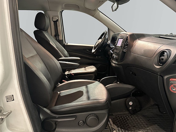 Mercedes-Benz Vito 119 12 of 25