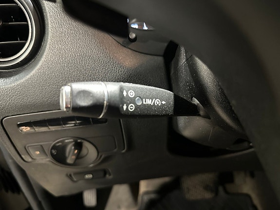 Mercedes-Benz Vito 119 11 of 25