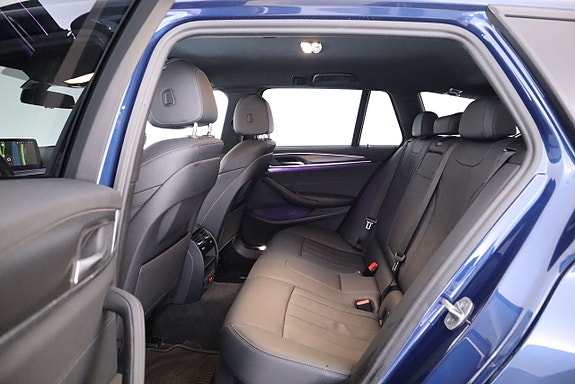 BMW 530e 14 of 26