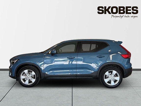 Volvo XC40 5 of 25