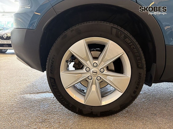 Volvo XC40 19 of 25