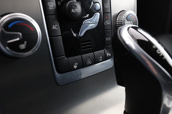 Volvo V60 Cross Country 25 of 30