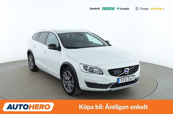 Volvo V60 Cross Country 8 of 30