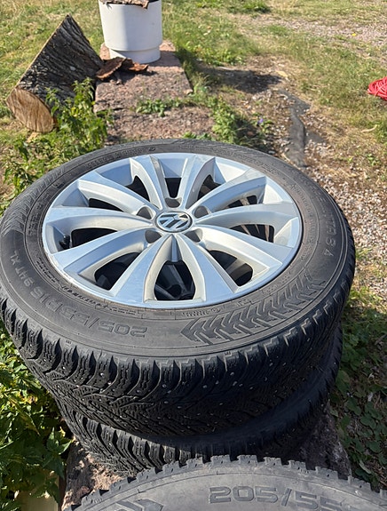 Volkswagen Passat 10 of 10
