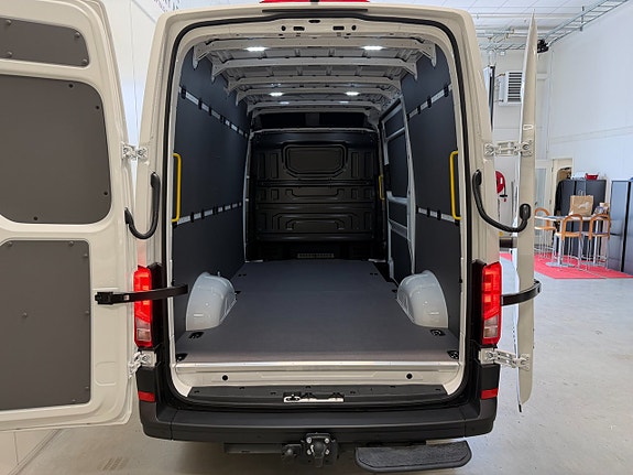 Volkswagen Crafter 35 8 of 27