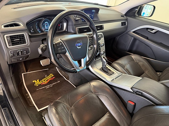 Volvo XC70 10 of 19