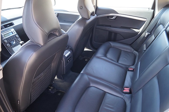 Volvo XC70 23 of 24