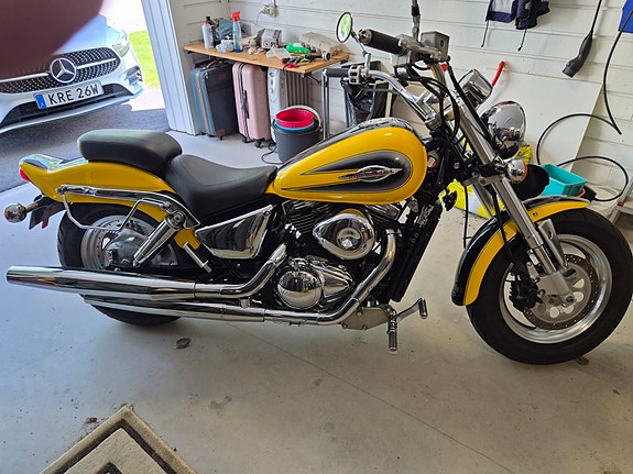 Suzuki VZ800 Marauder 4 of 7