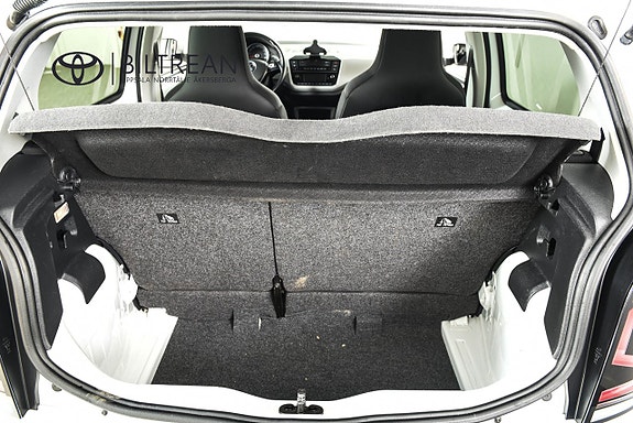 Volkswagen e-Up! 9 of 17