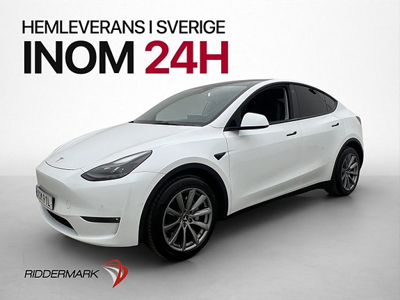 Tesla Model Y 4 of 30