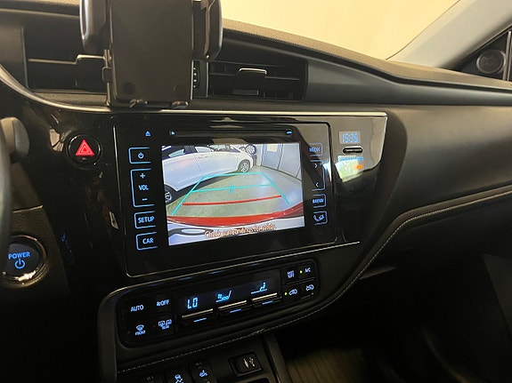 Toyota Auris 10 of 14