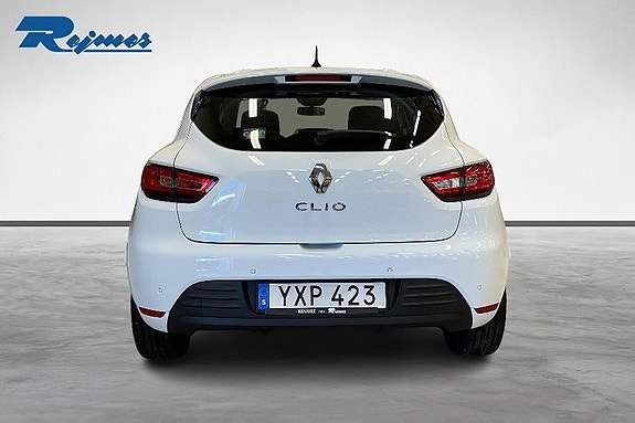 Renault Clio IV 4 of 18
