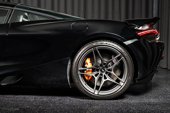 McLaren 720S 12 of 30