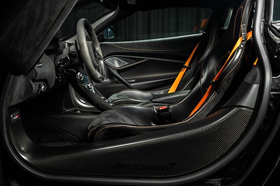 McLaren 720S 17 of 30