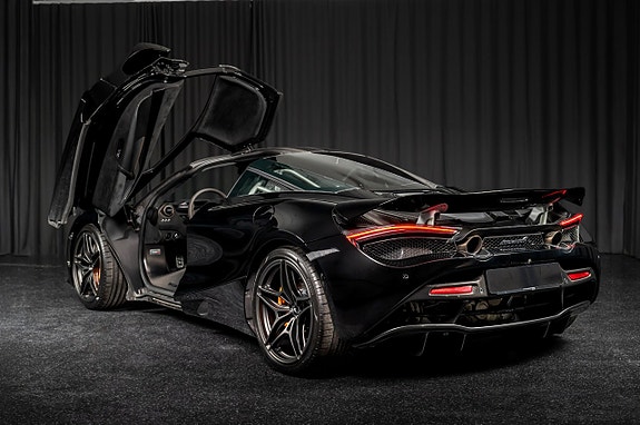 McLaren 720S 4 of 30
