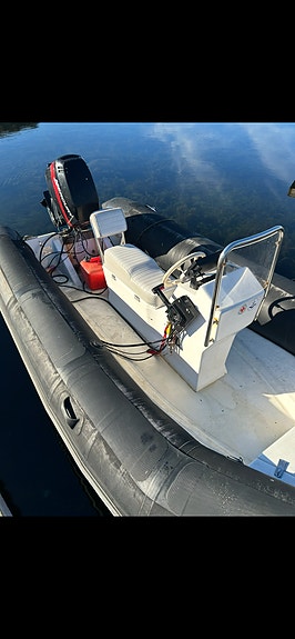 Bombard Explorer med trailer 4 of 5