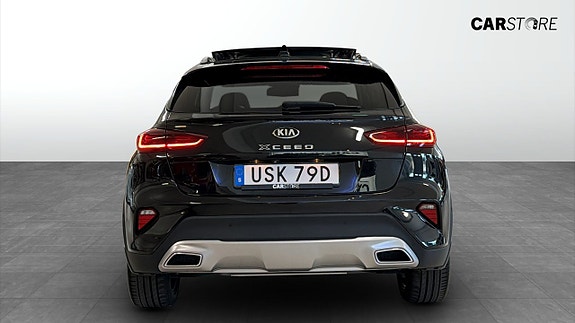 Kia XCeed 7 of 25