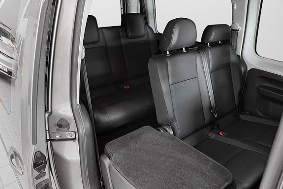 Volkswagen Caddy Maxi 10 of 28