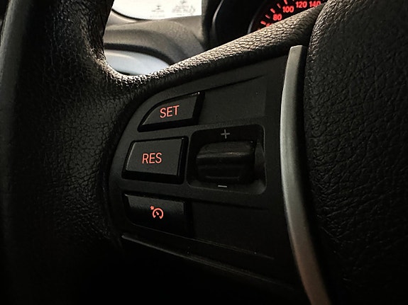 BMW 118d 13 of 22