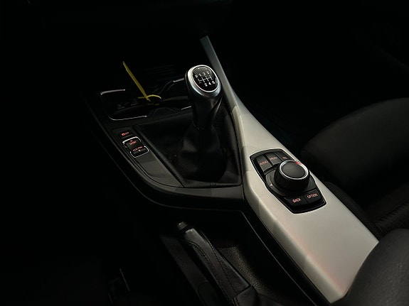 BMW 118d 19 of 22