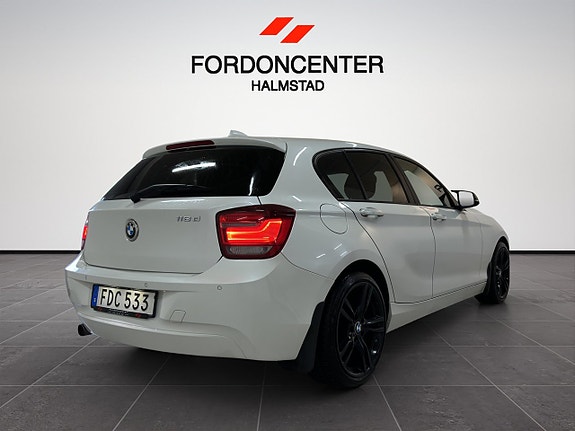 BMW 118d 4 of 22