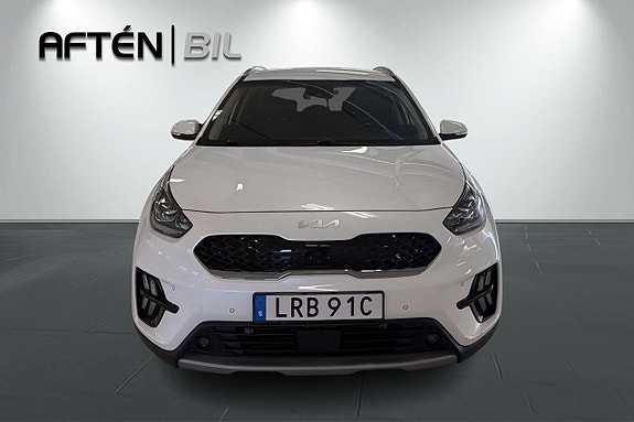 Kia Niro 2 of 26