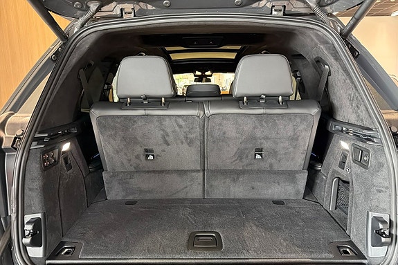 BMW X7 12 of 21