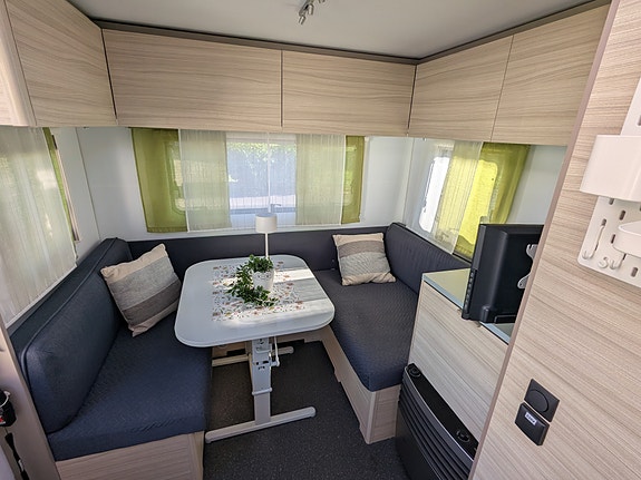 Adria ALTEA  492 LU 7 of 20