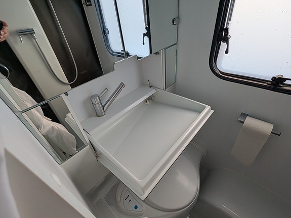 Adria ALTEA  492 LU 15 of 20