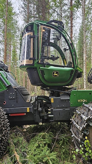 John Deere 1170G 3 of 21