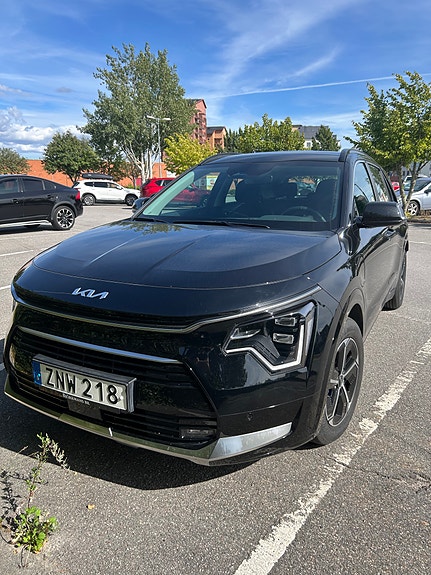 Kia Niro 2 of 3