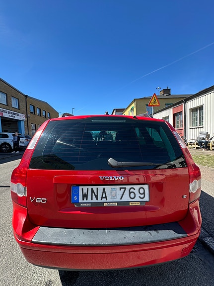 Volvo V50 6 of 21