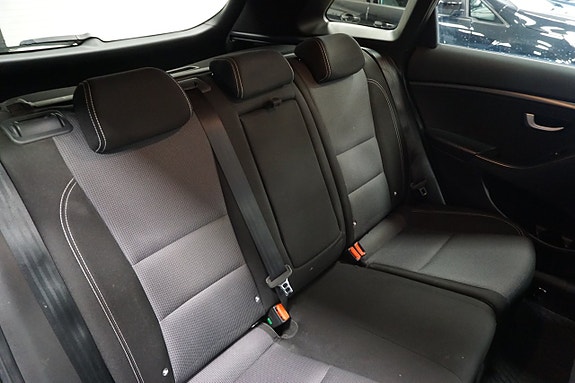 Hyundai i30 14 of 18