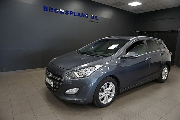 Hyundai i30 2 of 18