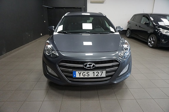Hyundai i30 3 of 18