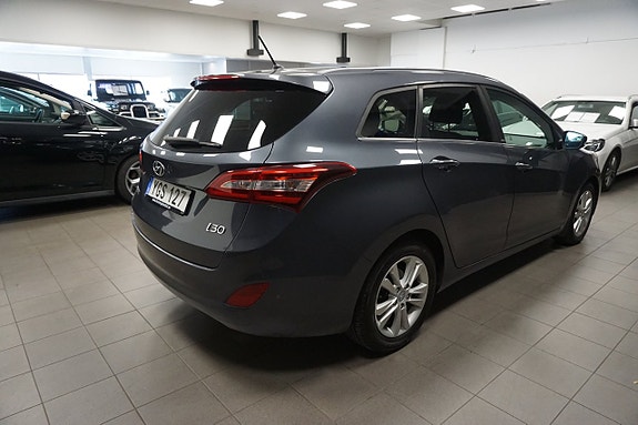 Hyundai i30 8 of 18