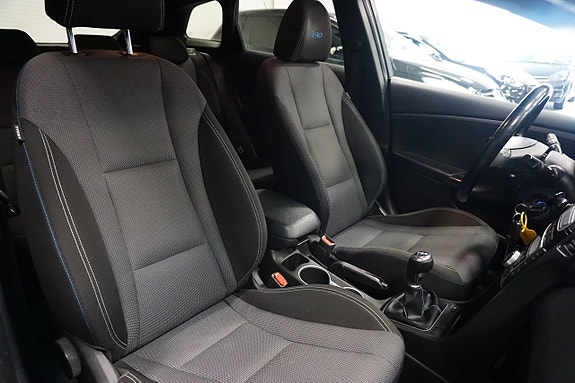 Hyundai i30 12 of 18